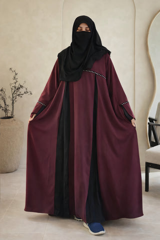 Contrast Panel Abaya – Pearl-Studded Seams & Flared Cuffs