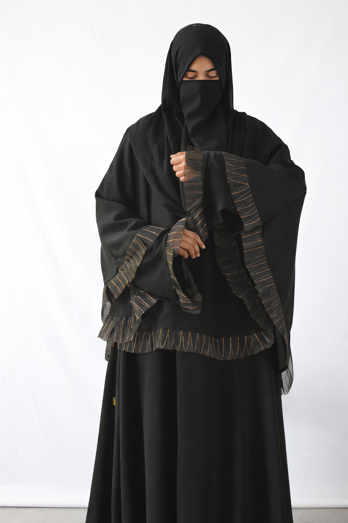 Two-Tier Caped Abaya – Shimmer-Pleated Borders & Oversized Butterfly Cut