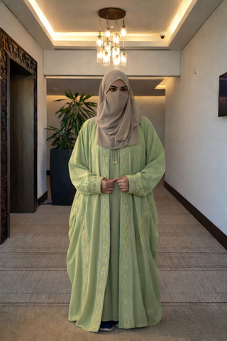 2-Piece Open Abaya Set – Embroidered Luxury Kaftan with Inner Dress