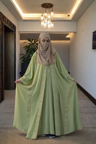 2-Piece Open Abaya Set – Embroidered Luxury Kaftan with Inner Dress